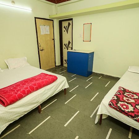 Rai Guest House อุจเจน ภายนอก รูปภาพ