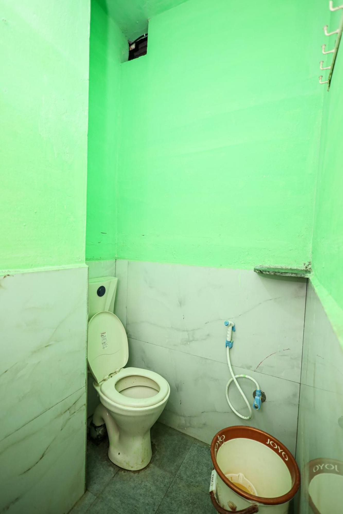 Rai Guest House อุจเจน ภายนอก รูปภาพ