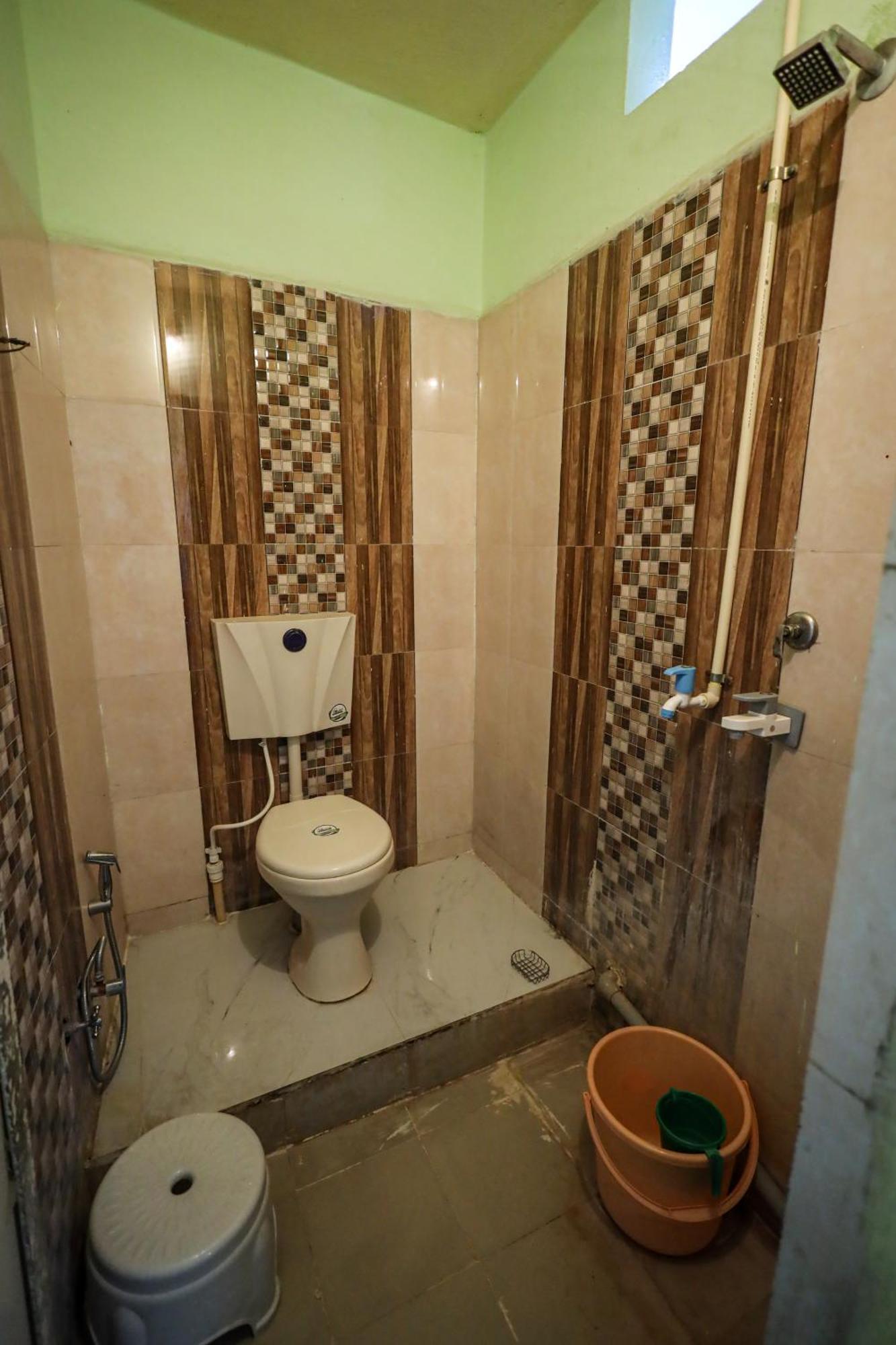 Rai Guest House อุจเจน ภายนอก รูปภาพ