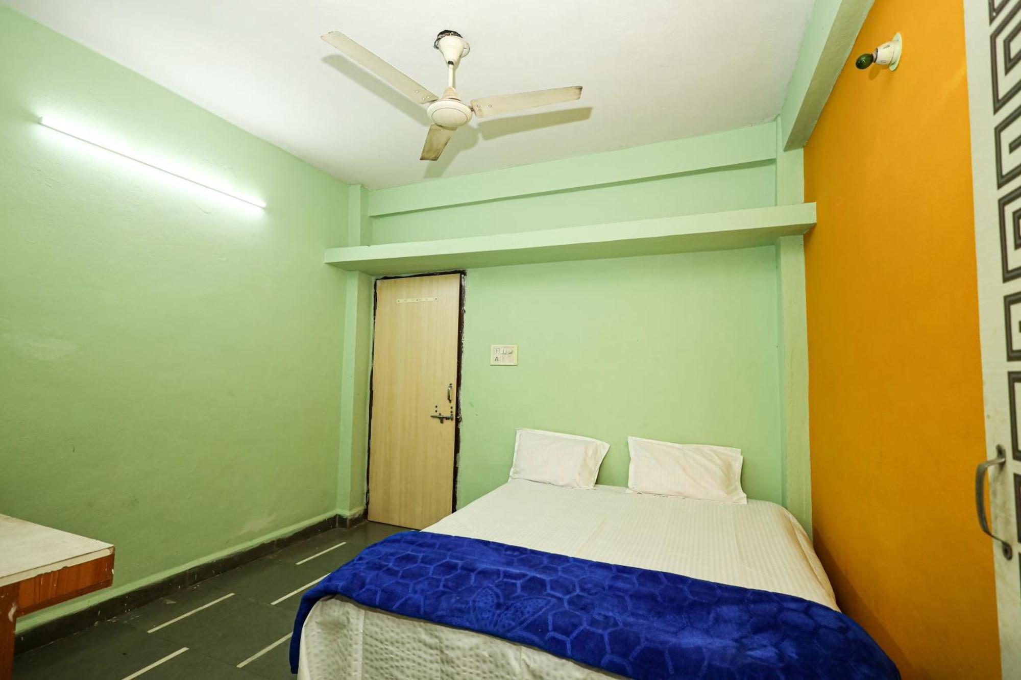 Rai Guest House อุจเจน ภายนอก รูปภาพ
