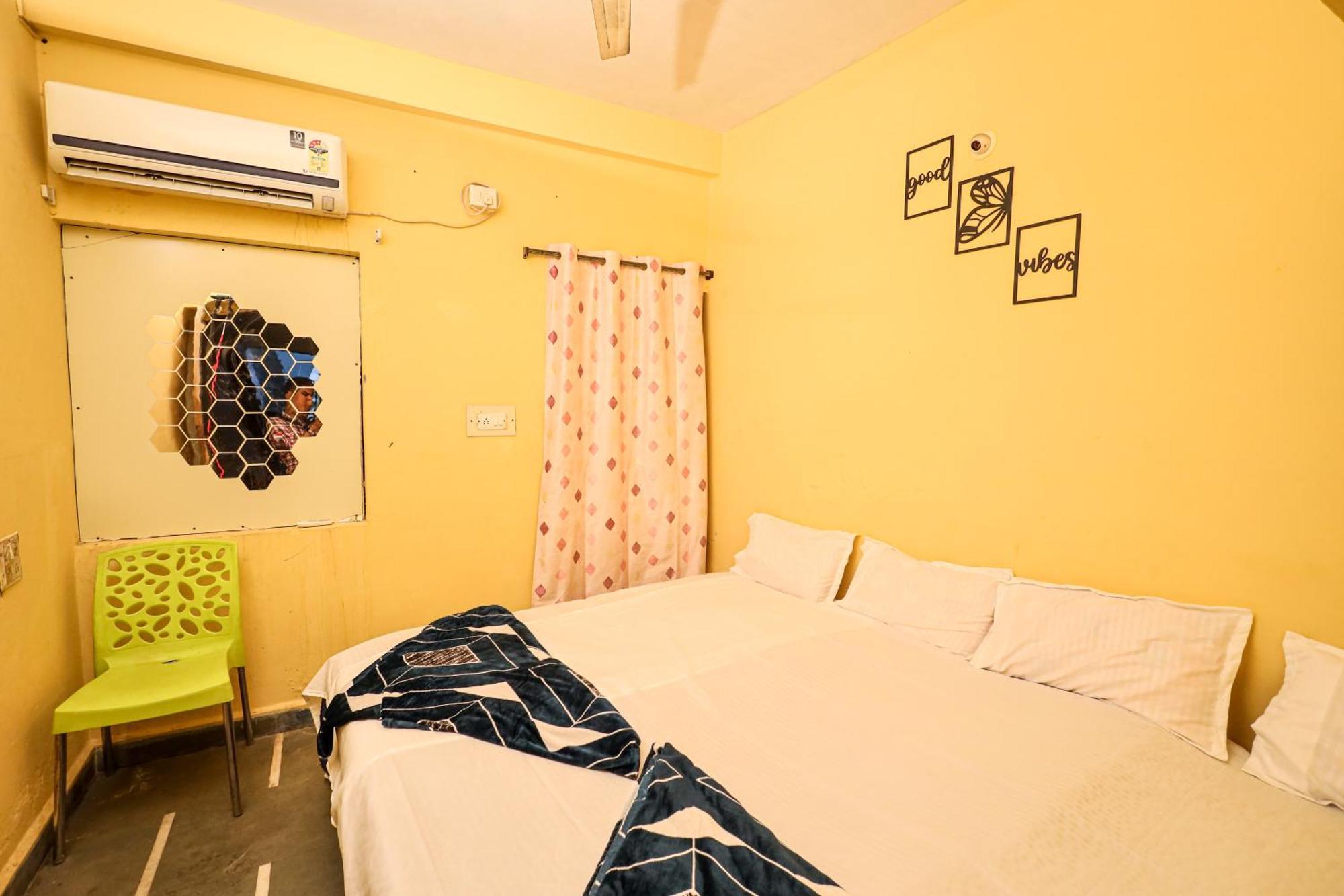 Rai Guest House อุจเจน ภายนอก รูปภาพ