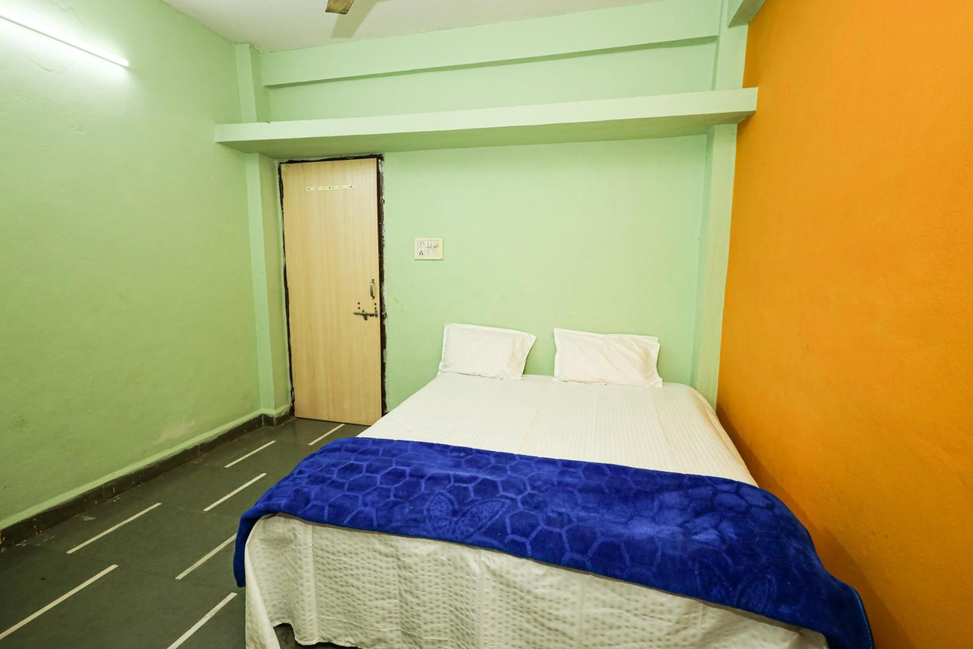 Rai Guest House อุจเจน ภายนอก รูปภาพ